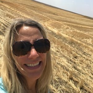 Meet your Posher, Toni